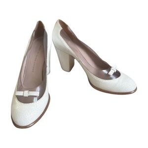 Marc by MARC JACOBS Retro White Pumps